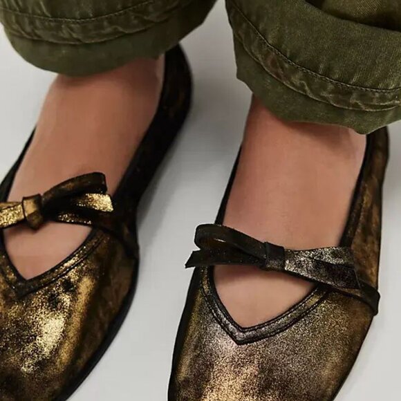 FREE PEOPLE Mania Bow Flats Size 7.5 Bronze Age Metallic  display picture 1